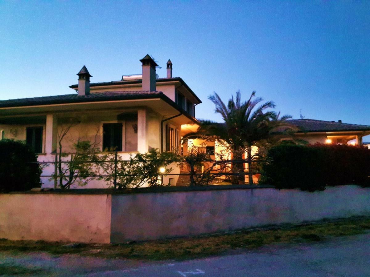 Elisa House Bed & Breakfast Foligno Ngoại thất bức ảnh
