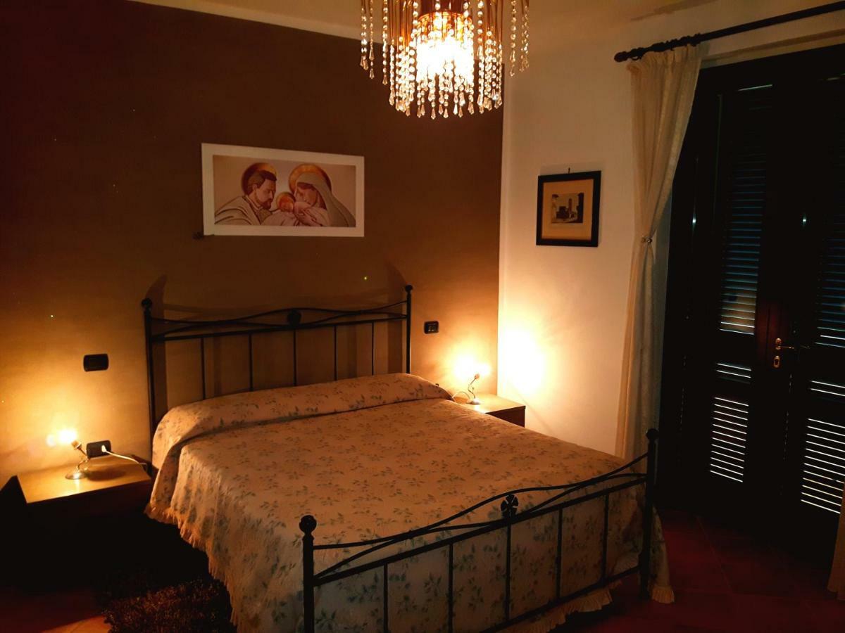 Elisa House Bed & Breakfast Foligno Ngoại thất bức ảnh